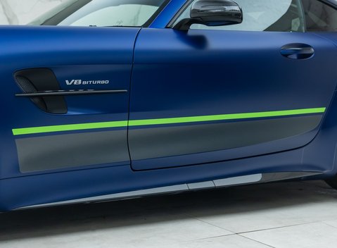 Mercedes-Benz AMG GT R PRO 31