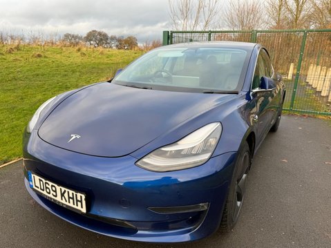 Tesla Model 3 (Dual Motor) Performance 2