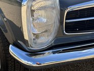 Mercedes-Benz SL Series 230 SL 15