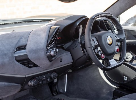 Ferrari 488 Pista 16