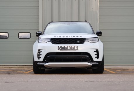 Land Rover Discovery R-DYNAMIC SE MHEV In RARE PEARL WHITE BLACK ROOF AND REAR SEATS  LOW MILES 
