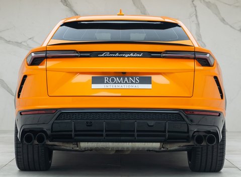 Lamborghini Urus 5