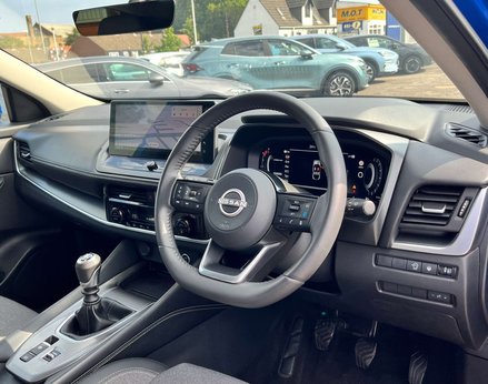 Nissan Qashqai 1.3 Qashqai N-Connecta DiG-T MHEV 5dr 17
