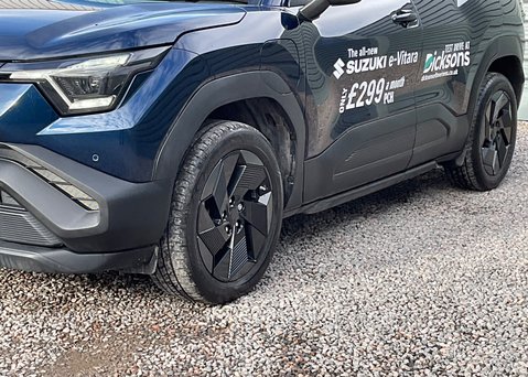 Suzuki e Vitara MOTION 5