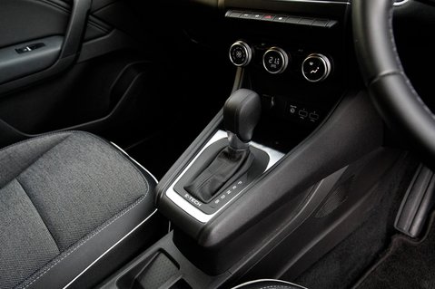 Renault Captur TECHNO E-TECH 35