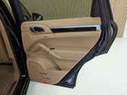 Porsche Cayenne 3.0 Cayenne D Platinum Edition V6 Tiptronic S A 4WD 5dr 46