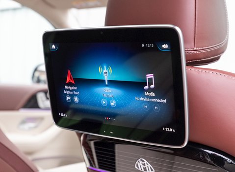 Mercedes-Benz GLS 600 First Class 17