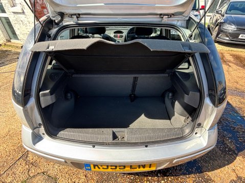 Vauxhall Corsa 1.4i 16v Design 5dr (a/c) 8