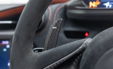 McLaren 765LT 25