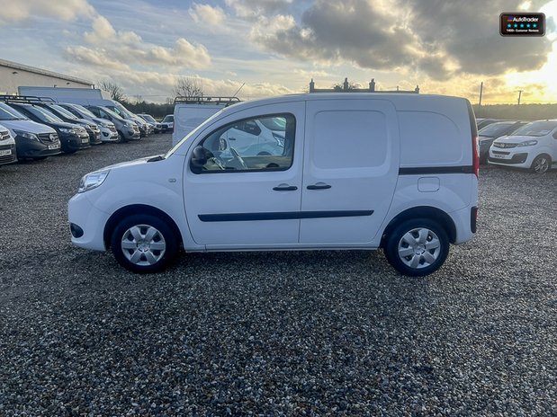 Renault Kangoo LWB L2H1 Low Roof Business Plus M19 Air Con Sensors EURO 6 NO VAT 1
