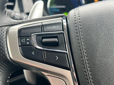 Mitsubishi Outlander PHEV DESIGN 27