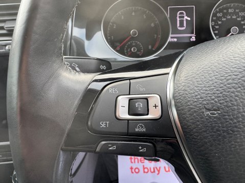 Volkswagen Golf SE NAVIGATION TSI BLUEMOTION TECHNOLOGY 28
