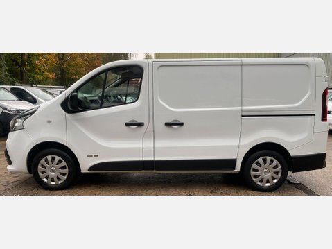Renault Trafic 1.6 dCi 27 Business+ Panel Van 5dr Diesel Manual SWB Standard Roof Euro 5 ( 13