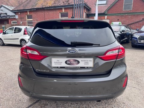 Ford Fiesta TITANIUM X 9