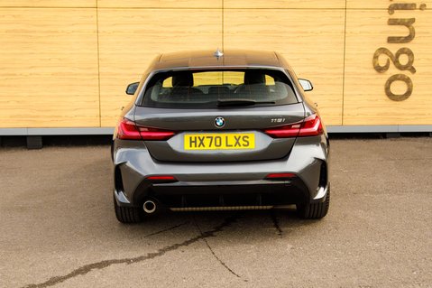 BMW 1 Series 118I M SPORT 6