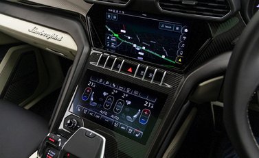 Lamborghini Urus 19