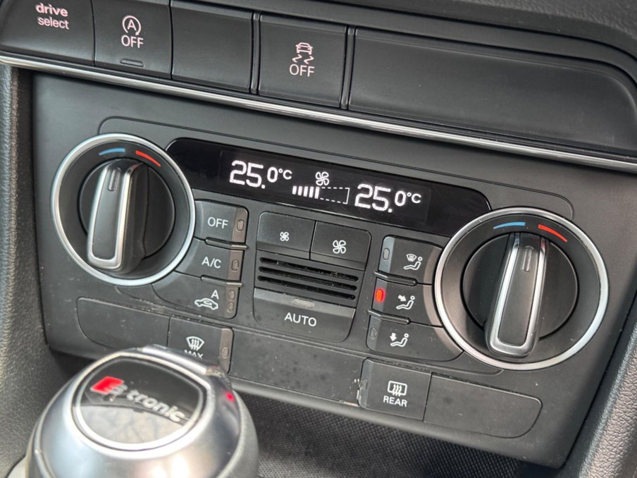 2018 Audi Q3 — image 26