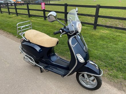 Piaggio Vespa 125