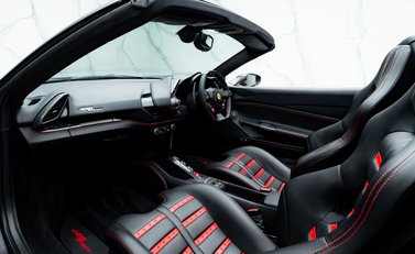 Ferrari 488 SPIDER 20