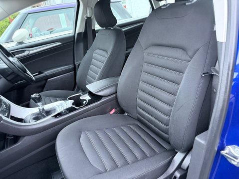 Ford Mondeo 2.0 ZETEC TDCI 11