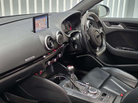 Audi RS3 2.5 TFSI Sportback 5dr Petrol S Tronic quattro Euro 6 (s/s) (367 ps) 8