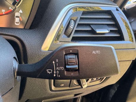 BMW 2 Series 3.0 M240i Auto 2dr 27
