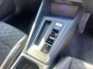 Volkswagen Golf 2.0 Golf R-Line TDI Semi-Auto 5dr 39