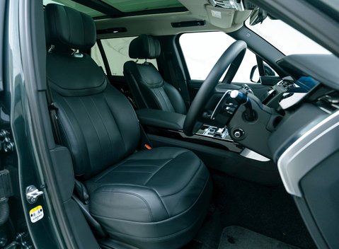 Land Rover Range Rover D350 Autobiography LWB 7 Seater 9