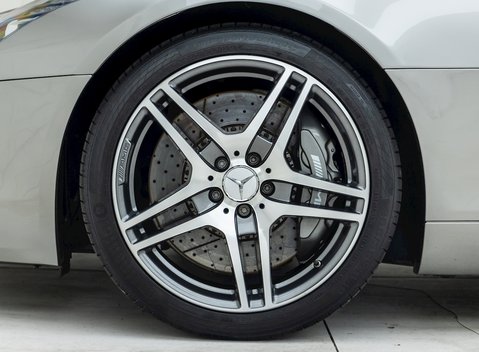 Mercedes-Benz SLS AMG 10