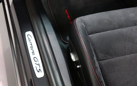 Porsche 911 Carrera GTS with Huge Spec and Just Serviced 31