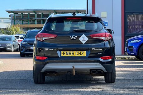 Hyundai TUCSON 2.0 CRDi SE Nav SUV 5dr Diesel Manual 4WD Euro 6 (136 ps) 17