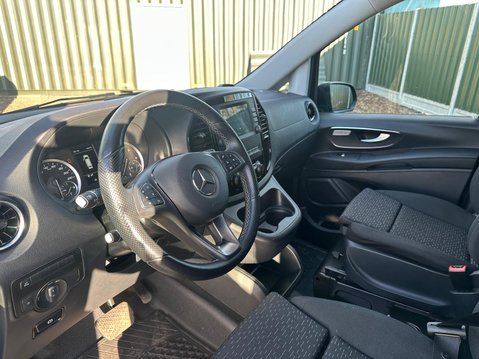 Mercedes-Benz Vito 119 PREMIUM L1 11