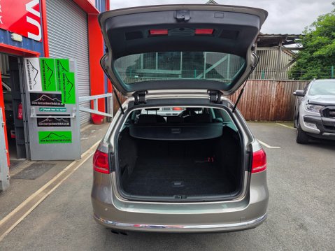 Volkswagen Passat SPORT TSI 16