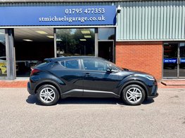Toyota C-HR 1.8 C-HR Icon HEV CVT 5dr 10