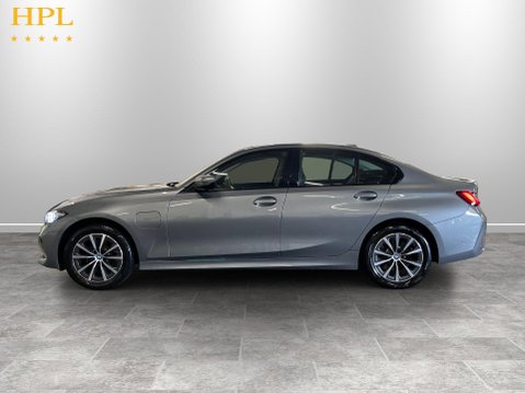 BMW 3 Series 2.0 330e 12kWh Sport Saloon 4dr Petrol Plug-in Hybrid Auto Euro 6 (s/s) (29 12