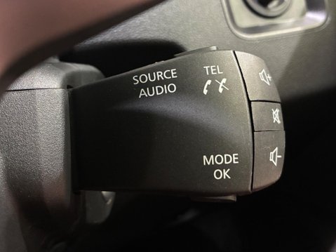 Dacia Duster 1.0 TCe Comfort Euro 6 (s/s) 5dr 28