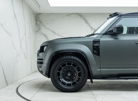 Land Rover Defender 110 OCTA EDITION ONE 48