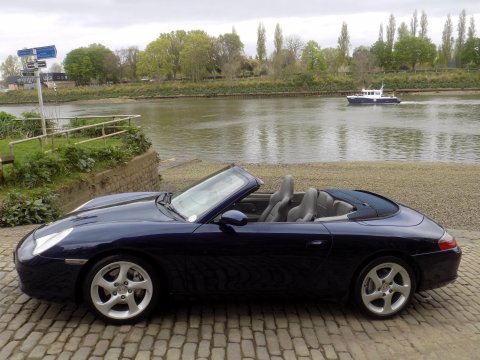 Porsche 911 (996) Carrera 4 Cabriolet 82