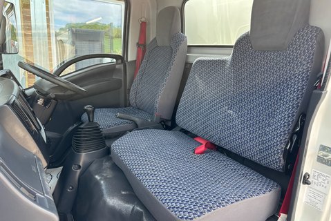 Isuzu Grafter N35.125T Toolbox Dropside Truck 3