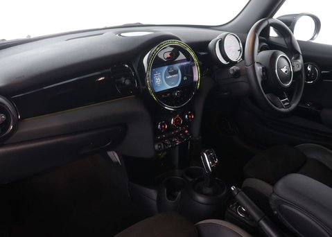 Mini Hatch 2.0 Cooper S Sport Auto 3dr 40