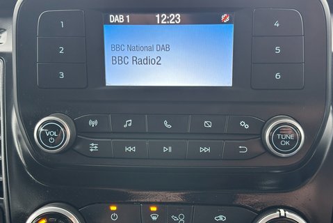 Ford Transit Custom 320 L2 Leader 130 ps DCIV with Air Conditioning 24