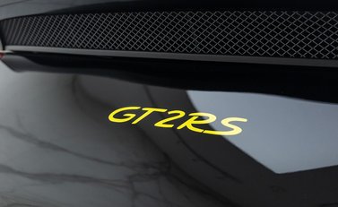 Porsche 911 (991) GT2 RS Weissach 54