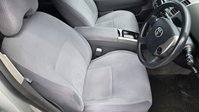 Toyota Prius 1.5 T3 Hatchback 5dr Petrol Hybrid CVT (104 g/km, 76 bhp) 8