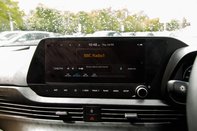 Hyundai BAYON T-GDI PREMIUM MHEV 28