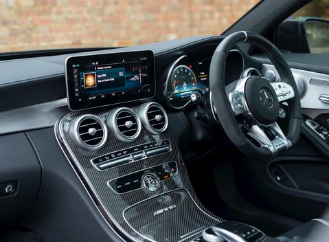 Mercedes-Benz C63 S Premium Plus 16