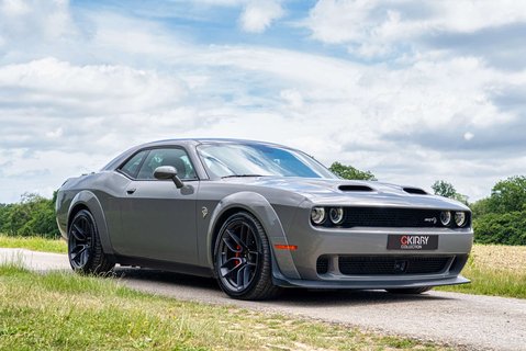Dodge Challenger SRT Widebody HellCat 717BHP 3