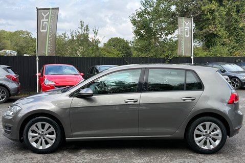 Volkswagen Golf SE TDI BMT -£20 ROAD TAX -1 OWNER -11 SERVICES -SATNAV -ADAPTIVE CRUISE 9