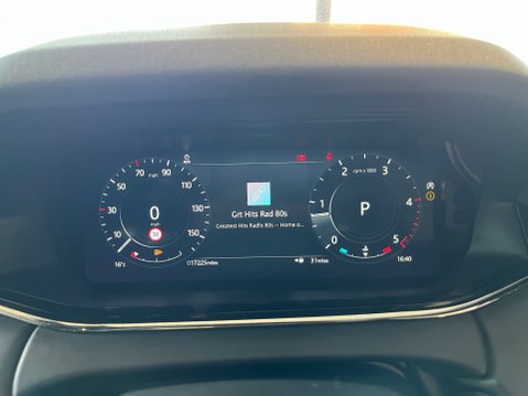 Land Rover Range Rover Evoque 2.0 D200 R-DYNAMIC HSE MHEV 34