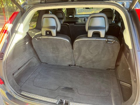 Volvo XC90 2.0 D5 PowerPulse Momentum Auto 4WD Euro 6 (s/s) 5dr 20