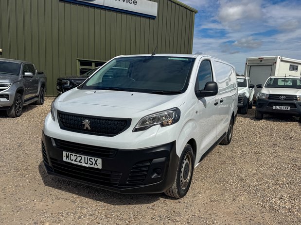 Peugeot Expert XLWB L3H1 Low Roof Professional 2900 Air Con EURO 6 2